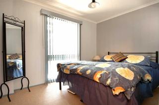 Bed 1 (2006-08-09)