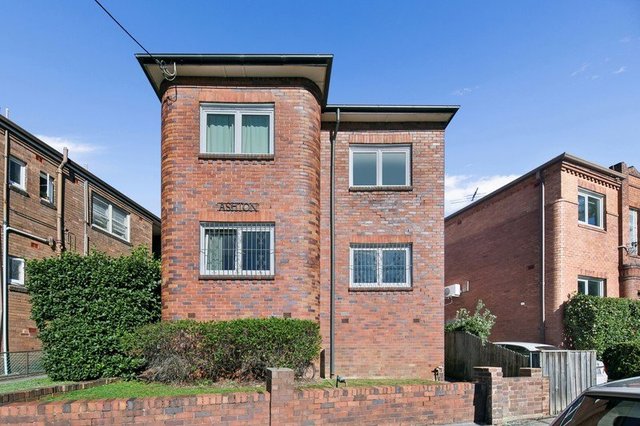2/1 Aubrey Street, NSW 2048