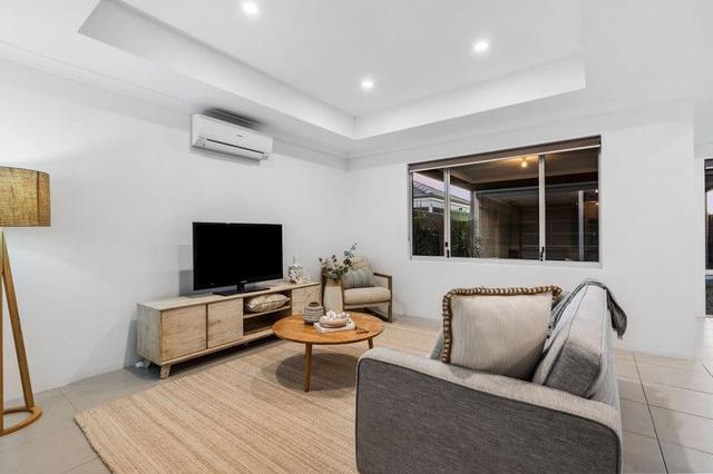 21 Saunton Way, WA 6030