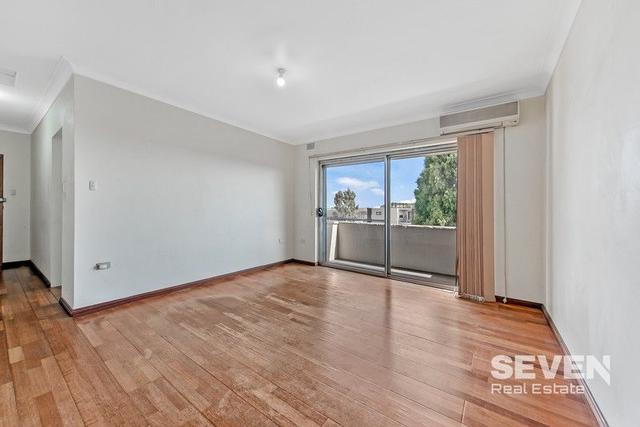 11/4 Mooney Street, NSW 2136