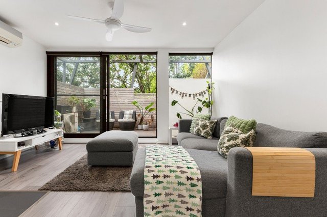 12/45-47 Hotham Street, VIC 3183