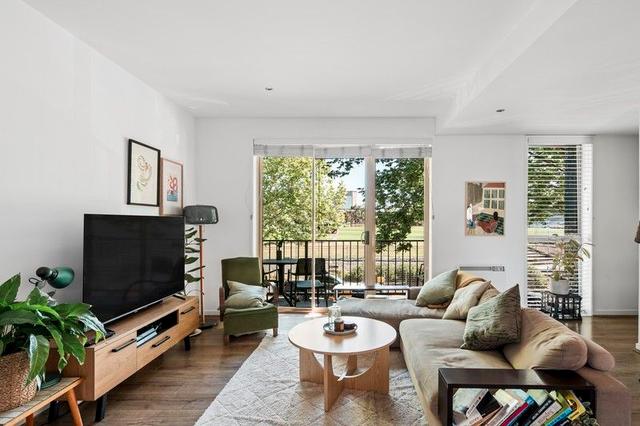 15/82 Trenerry Crescent, VIC 3067