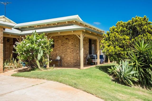 13 Mallee Court, WA 6530