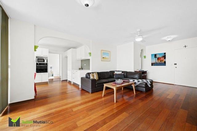 2/104 Lower St Georges  Crescent, NSW 2047