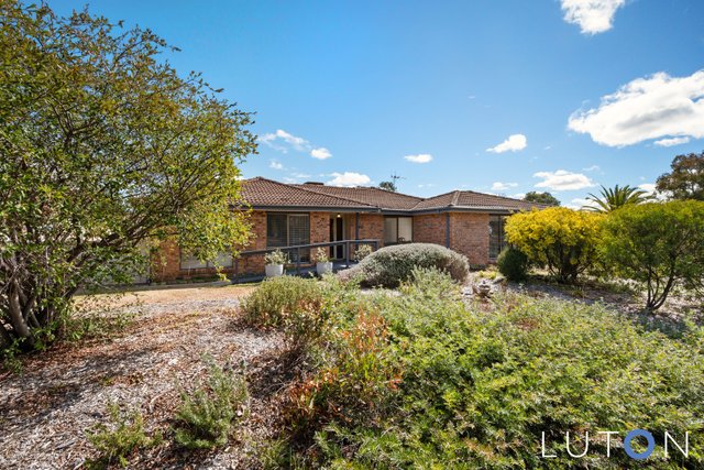 27 Reveley Crescent, ACT 2611