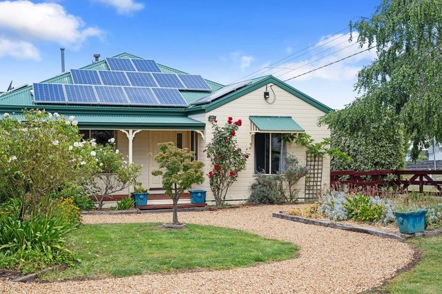 8 Clayton Street, VIC 3444
