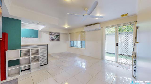 17/1 Beacon Court, QLD 4567