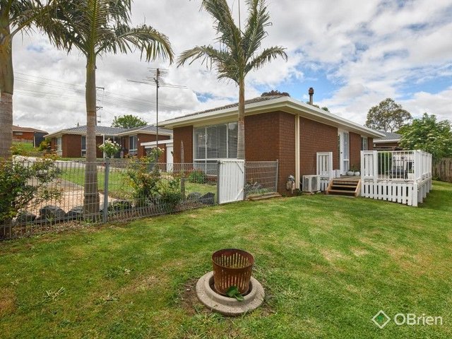 2/125 Brandy Creek Road, VIC 3820