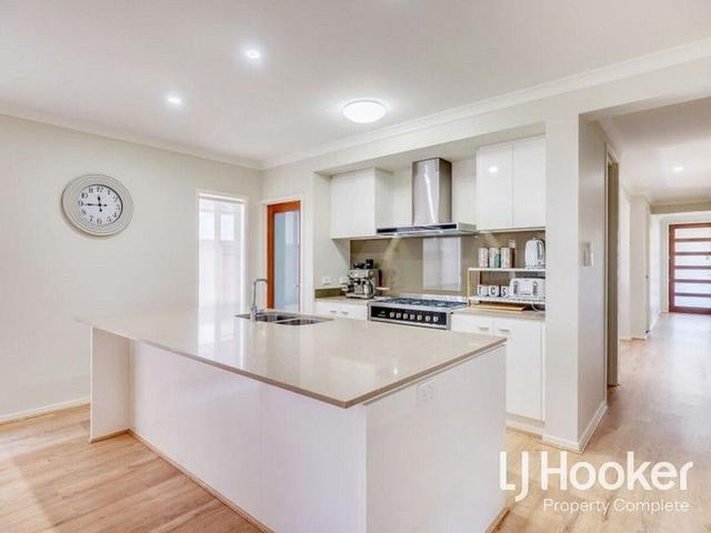 16 Latham Street, QLD 4207