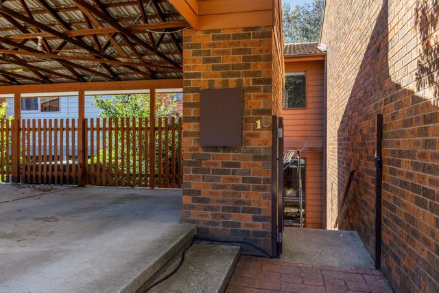 13 Rowe Place, ACT 2606