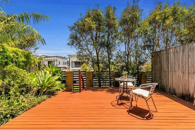 2/12 Manson Parade, QLD 4104