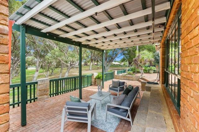 11 Pittwater Close, WA 6025