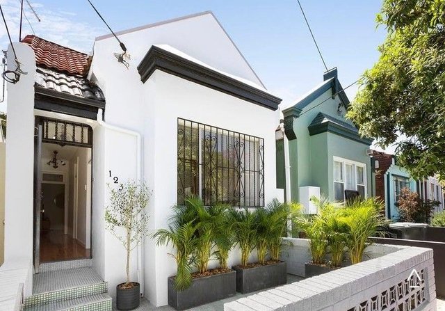 123 Lord Street, NSW 2042