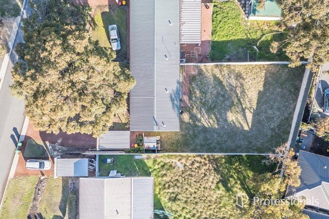 33 Rochford Way, WA 6064