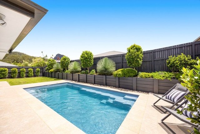 18 Pinnacles Drive, QLD 4518