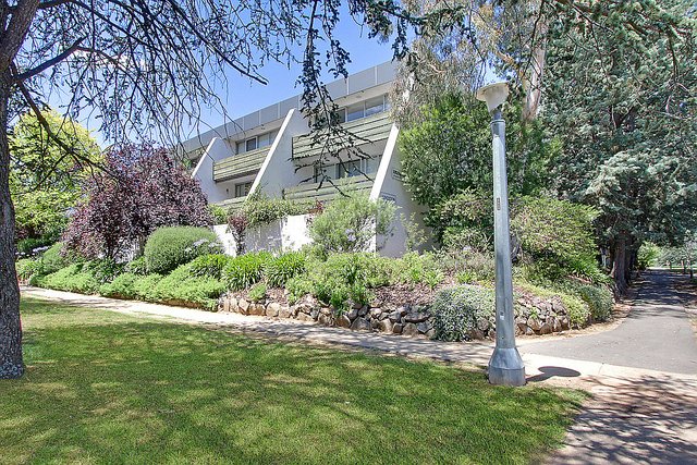 4/8 Giles Street, ACT 2604