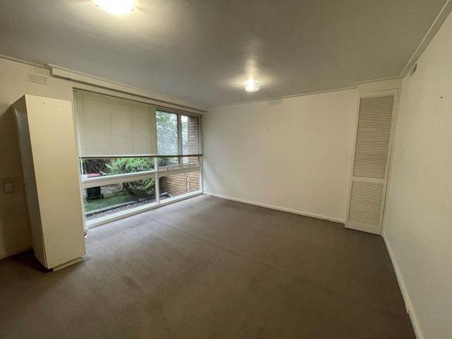 142 Centre Road, VIC 3187
