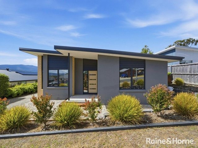 18 Tetratheca Drive, TAS 7050