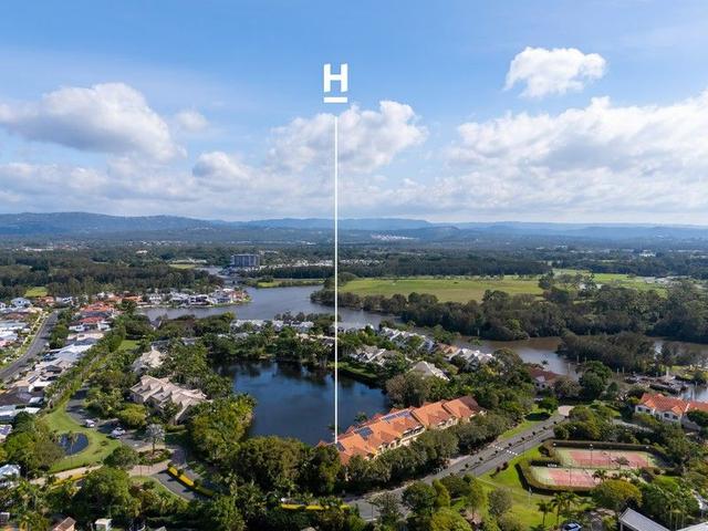 1 Fonthac/125 Santa Cruz Boulevard, QLD 4226