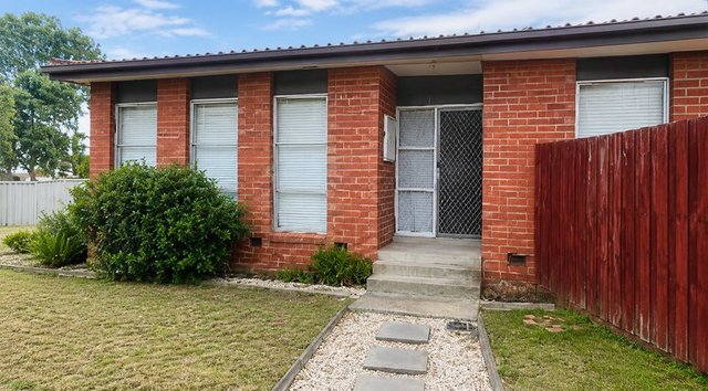 76 Fairbairn Road, VIC 3020