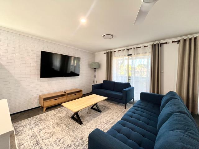 2/4 Berry Place, NSW 2536