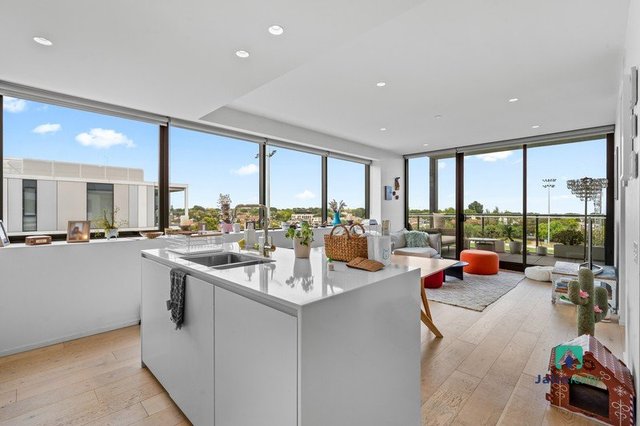 604/6A Evergreen  Mews, VIC 3143