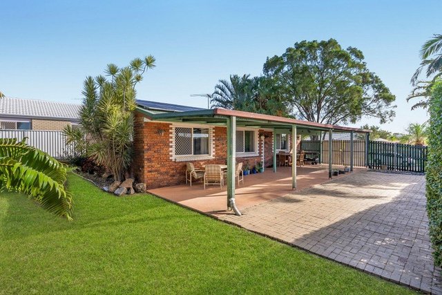 13 Houston Drive, QLD 4132