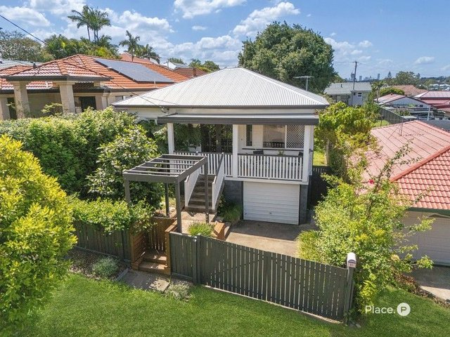11 Gower Street, QLD 4121