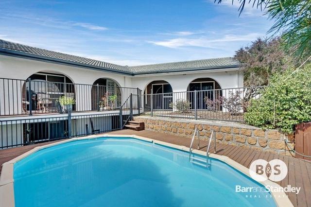 4 Hillside Road, WA 6220