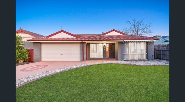 4 Delhuntly Rise, VIC 3805