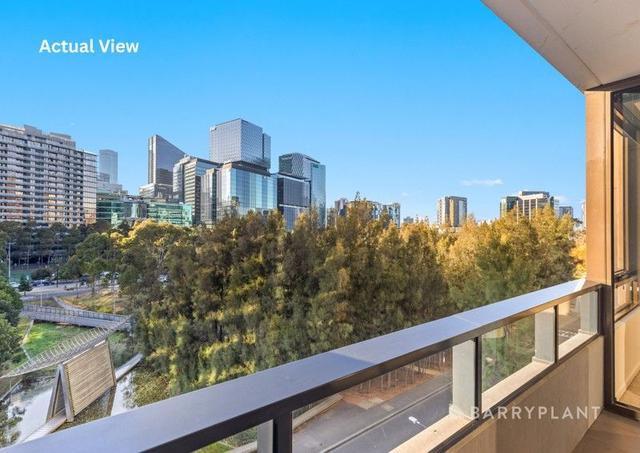 504/1 Encounter Way, VIC 3008