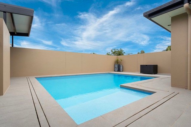 28 Blackthorn Crescent, QLD 4128