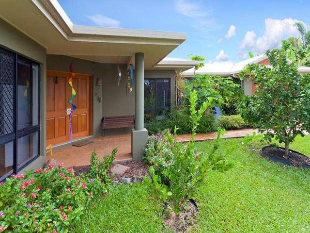 2 Warana Close, QLD 4879