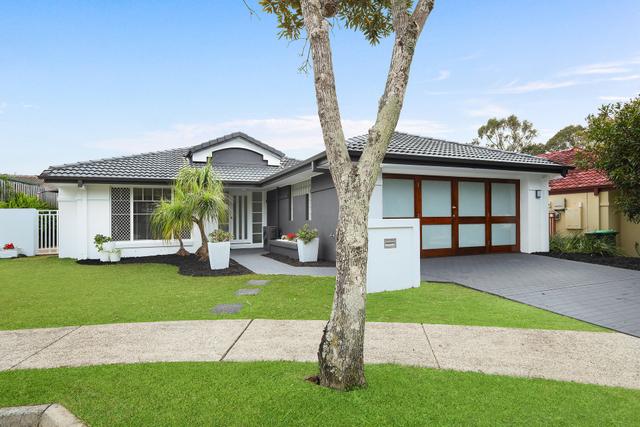 4 Royal Court, QLD 4214