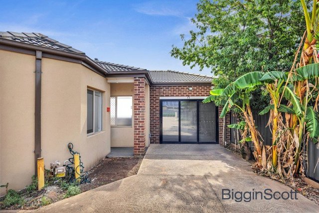 3/7 Adrian Circuit, VIC 3029