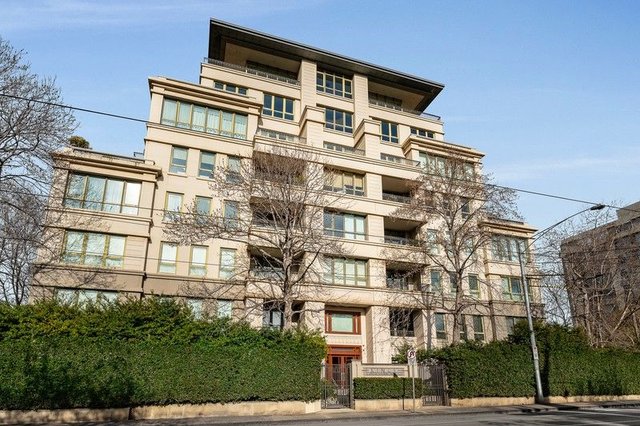 105/392A Toorak Road, VIC 3142