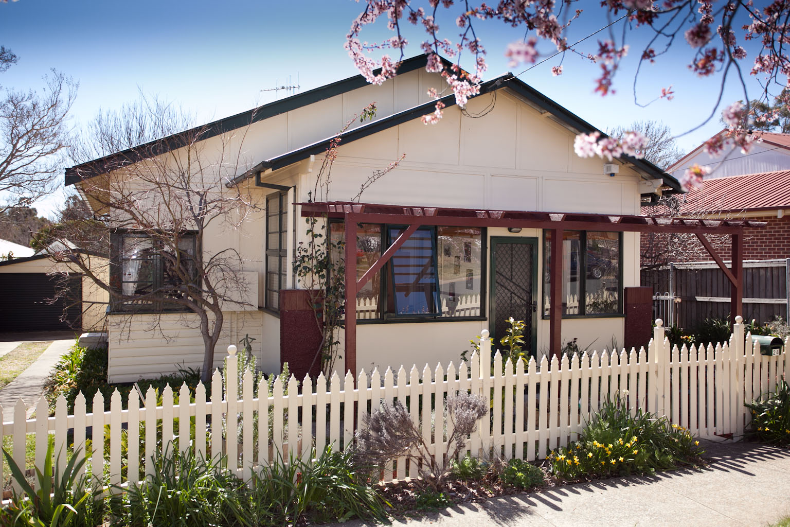 24 Hayes Street, Queanbeyan NSW 2620 Allhomes