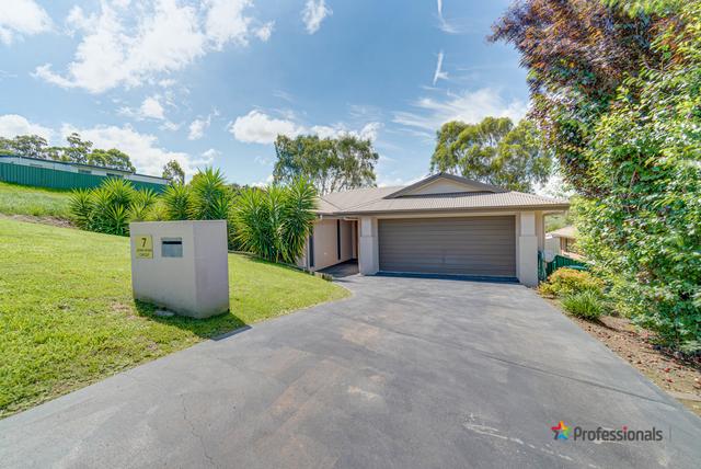 7 John Howe Circuit, NSW 2333