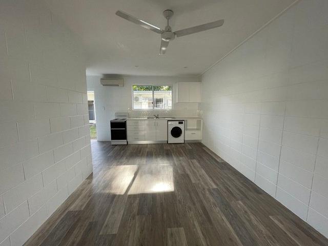 3/6 Helmet Street, QLD 4877