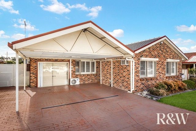 73 & 73a Carroll Crescent, NSW 2761