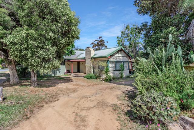 349 Lake Albert Road, NSW 2650