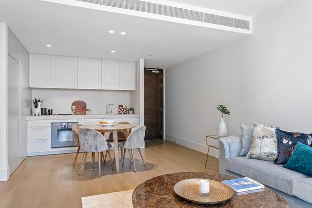 1003/1 Almeida Crescent, VIC 3141