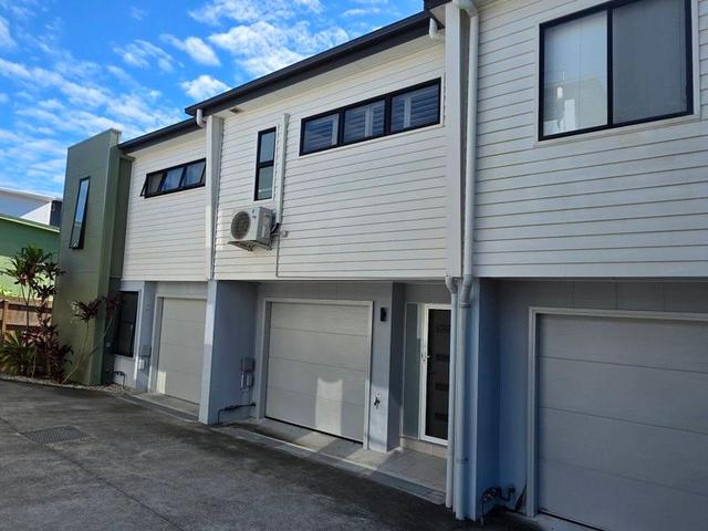3/105 Falconer Street, QLD 4215