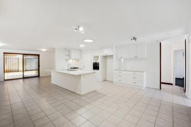 11B Craigie Crescent, WA 6152