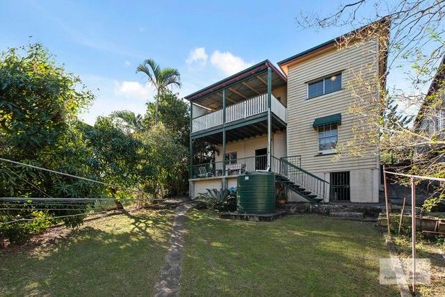 27 Blakeney Street, QLD 4101