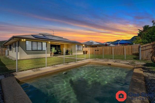 8 Mount Close, QLD 4869