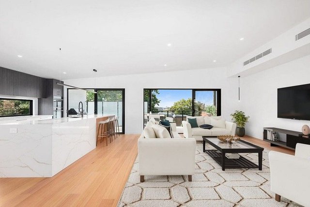 1 & 2/2 Aberdeen Street, VIC 3218