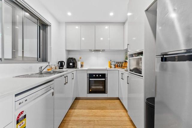 72/33 Newcastle Street, WA 6000