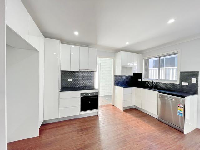 1/32A Uranus Road, NSW 2211