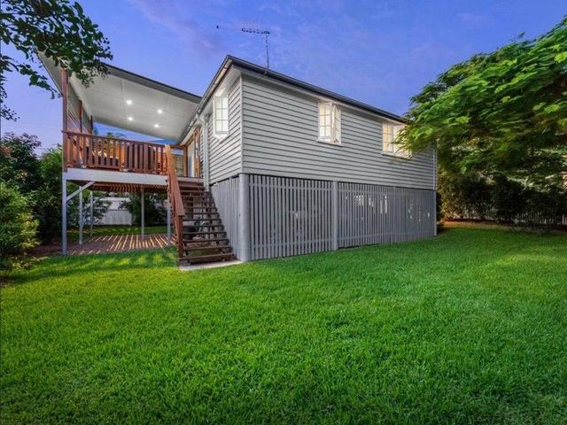 5 Somervell Street, QLD 4103
